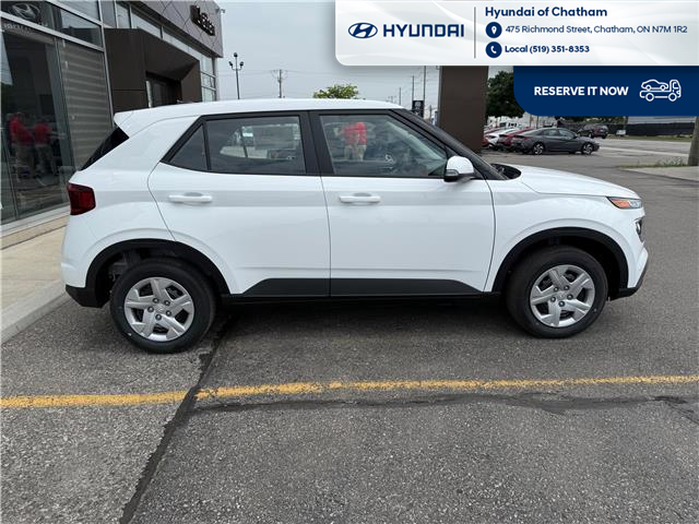 2025 Hyundai Venue ESSENTIAL (Stk: S346) in Chatham - Image 7 of 23