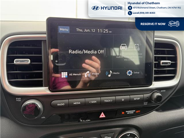 2025 Hyundai Venue ESSENTIAL (Stk: S346) in Chatham - Image 17 of 23