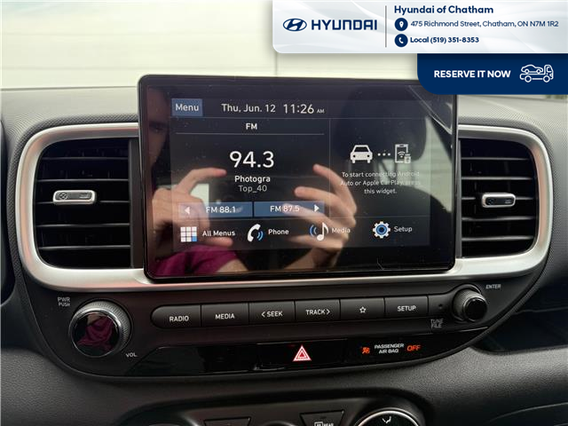2025 Hyundai Venue ESSENTIAL (Stk: S346) in Chatham - Image 18 of 23