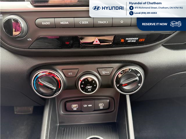 2025 Hyundai Venue ESSENTIAL (Stk: S346) in Chatham - Image 20 of 23