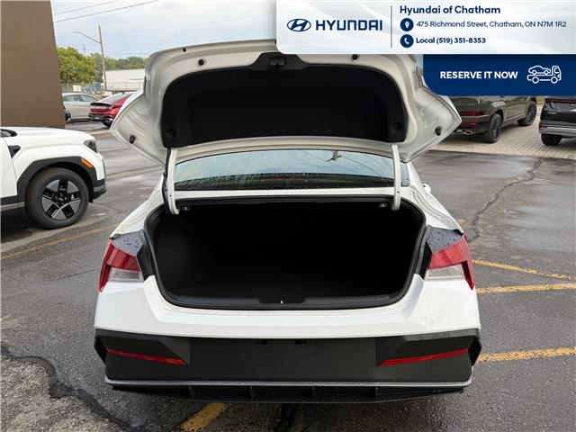 2025 Hyundai Elantra ESSENTIAL (Stk: S425) in Chatham - Image 7 of 32