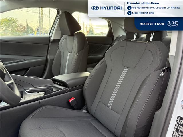 2025 Hyundai Elantra ESSENTIAL (Stk: S425) in Chatham - Image 14 of 32