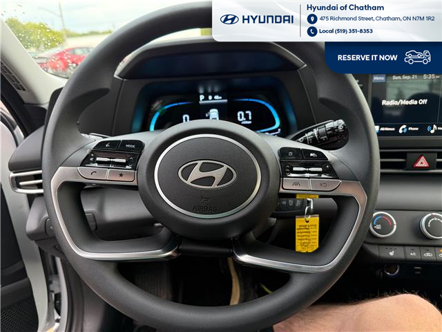 2025 Hyundai Elantra ESSENTIAL (Stk: S425) in Chatham - Image 18 of 32