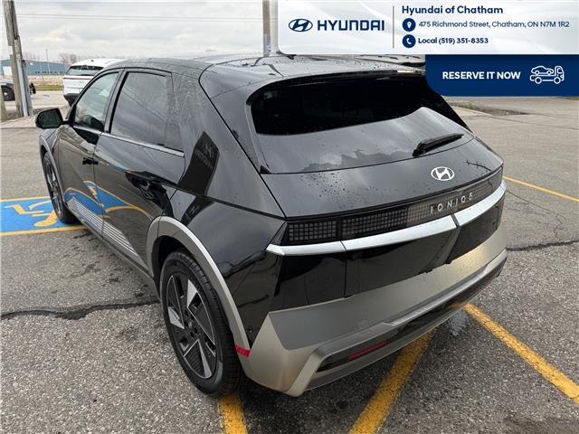 2026 Hyundai IONIQ 5 Preferred Long Range w/Ultimate Package (Stk: T081) in Chatham - Image 3 of 50