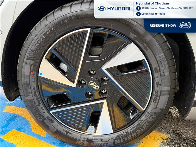 2026 Hyundai IONIQ 5 Preferred Long Range w/Ultimate Package (Stk: T081) in Chatham - Image 14 of 50