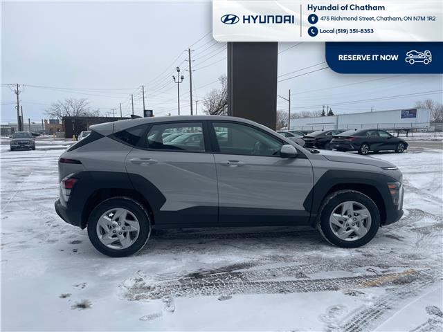 2026 Hyundai Kona 2.0L Essential (Stk: T059) in Chatham - Image 7 of 27
