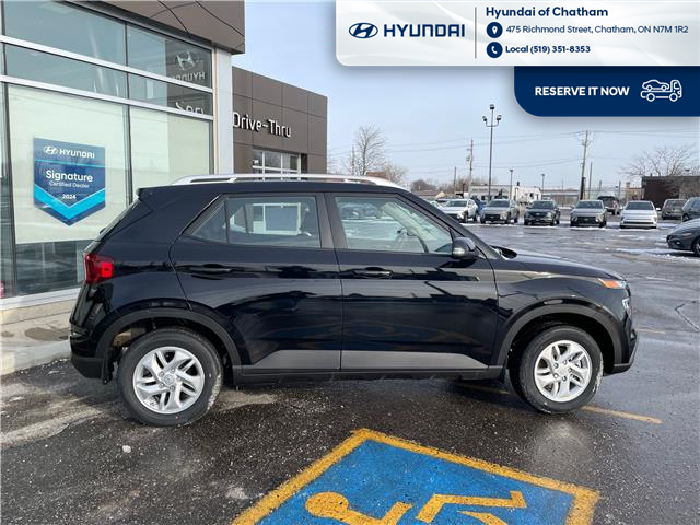 2026 Hyundai Venue Preferred (Stk: T062) in Chatham - Image 2 of 27