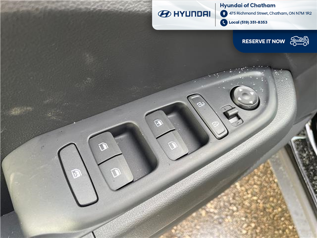 2026 Hyundai Venue Preferred (Stk: T062) in Chatham - Image 12 of 27