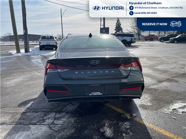 2025 Hyundai Elantra Preferred w/Tech Package (Stk: S430) in Chatham - Image 4 of 30