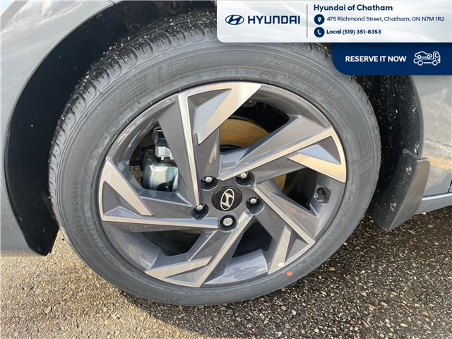 2025 Hyundai Elantra Preferred w/Tech Package (Stk: S430) in Chatham - Image 10 of 30