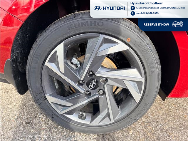 2026 Hyundai Elantra Preferred (Stk: T098) in Chatham - Image 5 of 24