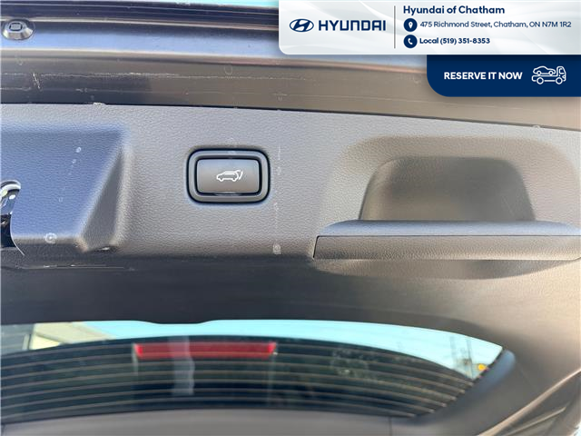 2024 Hyundai Palisade Urban 7 Passenger (Stk: 5B060A) in Chatham - Image 8 of 24