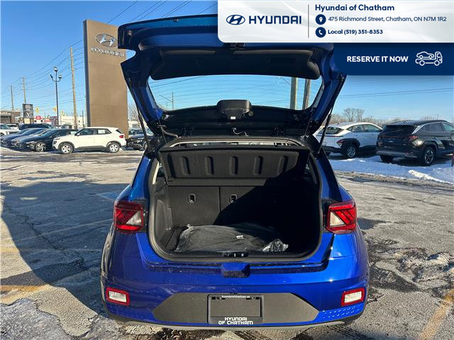 2026 Hyundai Venue Preferred w/Two-Tone (Stk: T110) in Chatham - Image 7 of 17