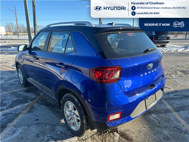 2026 Hyundai Venue Preferred w/Two-Tone (Stk: T110) in Chatham - Image 8 of 17