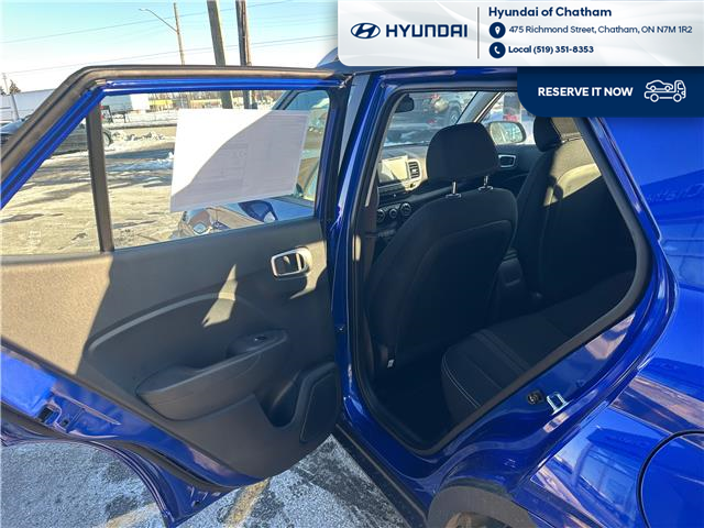 2026 Hyundai Venue Preferred w/Two-Tone (Stk: T110) in Chatham - Image 10 of 17