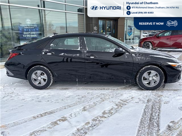 2026 Hyundai Elantra ESSENTIAL (Stk: T118) in Chatham - Image 4 of 24