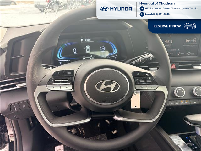 2026 Hyundai Elantra ESSENTIAL (Stk: T118) in Chatham - Image 11 of 24