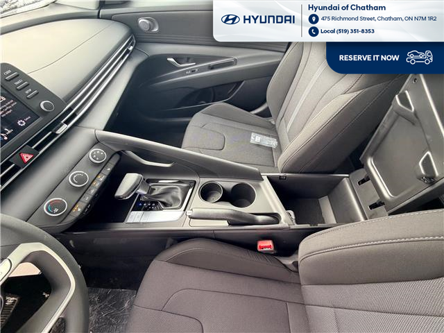 2026 Hyundai Elantra ESSENTIAL (Stk: T118) in Chatham - Image 14 of 24