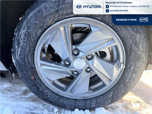 2026 Hyundai Elantra ESSENTIAL (Stk: T120) in Chatham - Image 4 of 21
