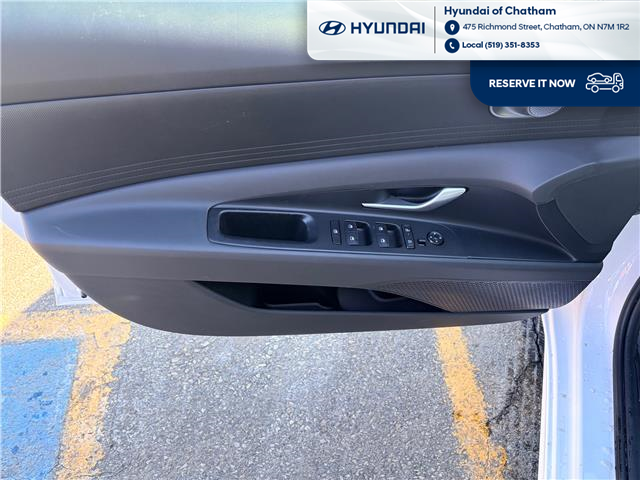 2026 Hyundai Elantra ESSENTIAL (Stk: T126) in Chatham - Image 8 of 24