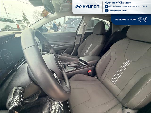 2025 Hyundai Elantra Preferred w/Tech Package (Stk: 6B001A) in Chatham - Image 9 of 24