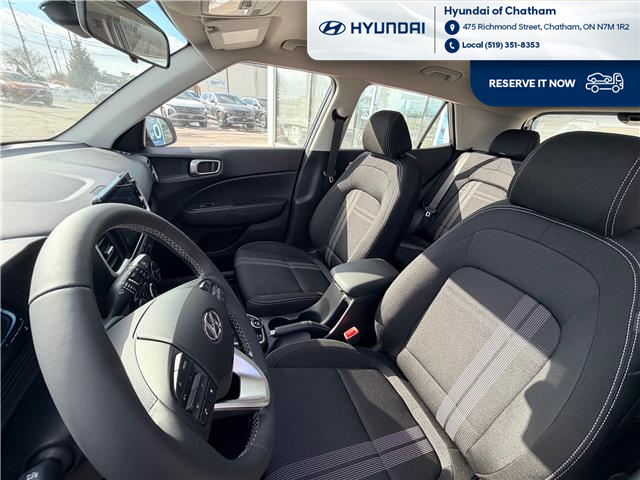 2026 Hyundai Venue Preferred w/Two-Tone (Stk: T130) in Chatham - Image 9 of 24