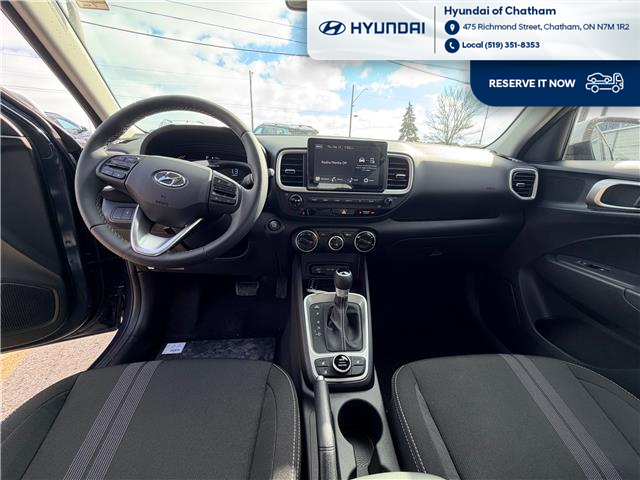 2026 Hyundai Venue Preferred w/Two-Tone (Stk: T130) in Chatham - Image 10 of 24