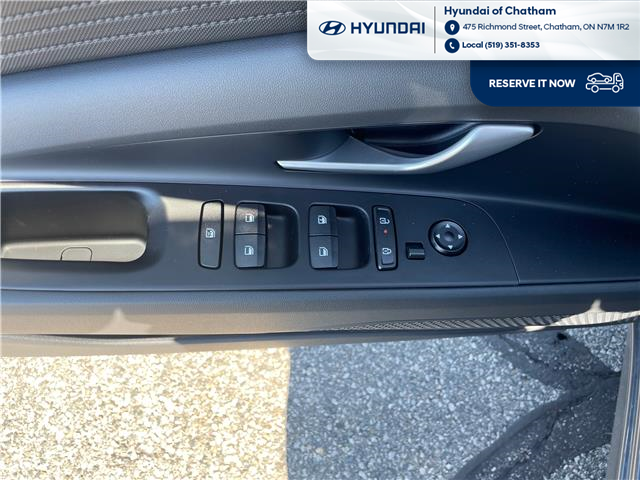 2026 Hyundai Elantra ESSENTIAL (Stk: T176) in Chatham - Image 12 of 31
