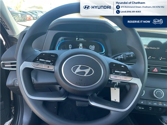 2026 Hyundai Elantra ESSENTIAL (Stk: T176) in Chatham - Image 14 of 31