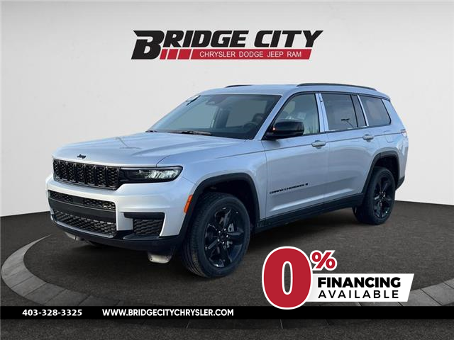 2025 Jeep Grand Cherokee L Laredo (Stk: A25029) in Lethbridge - Image 1 of 8