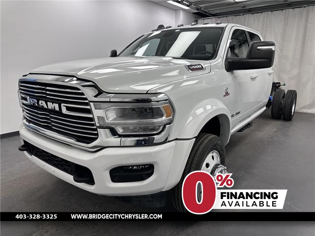 2024 RAM 5500 Chassis Tradesman/SLT/Laramie/Limited (Stk: A24333) in Lethbridge - Image 1 of 27