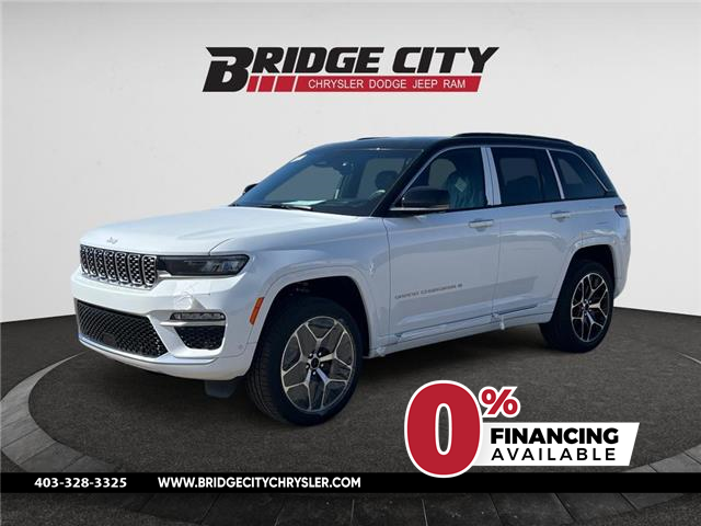 2025 Jeep Grand Cherokee Summit (Stk: A25133) in Lethbridge - Image 1 of 8