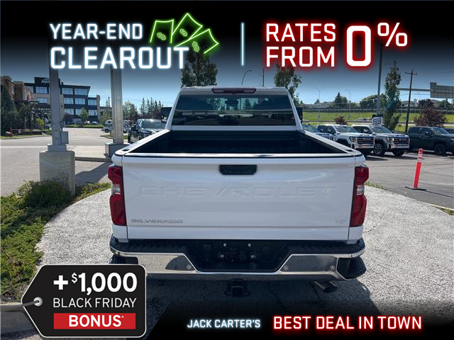 2025 Chevrolet Silverado 2500HD LT photo 3