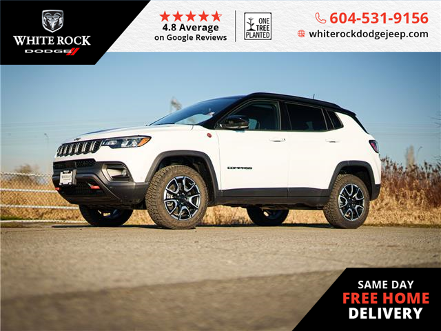 2024 Jeep Compass Trailhawk (Stk: R108924) in Surrey - Image 1 of 28