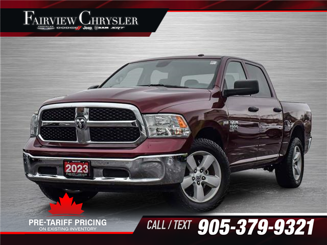 2023 RAM 1500 Classic SLT (Stk: U20837) in Burlington - Image 1 of 30