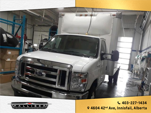 2022 Ford E-450 Cutaway Base (Stk: 6164) in Innisfail - Image 1 of 10