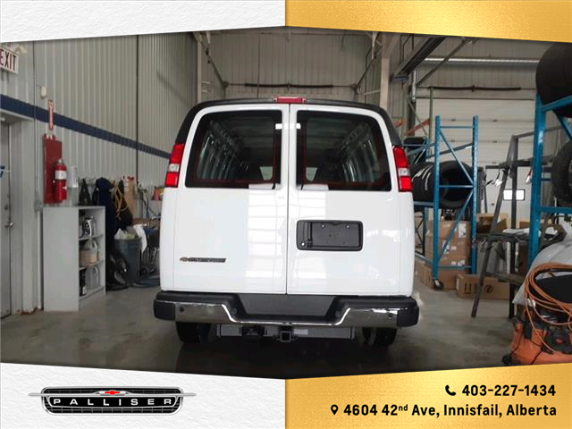 2025 Chevrolet Express 3500 Work Van (Stk: 25T252873) in Innisfail - Image 3 of 12