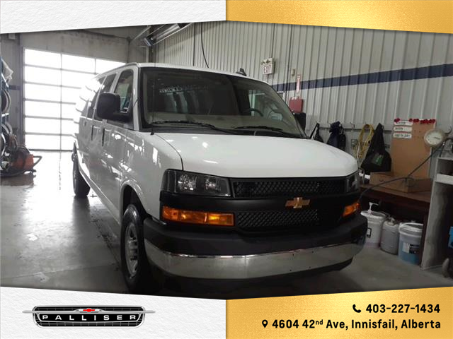 2025 Chevrolet Express 3500 Work Van (Stk: 25T252873) in Innisfail - Image 5 of 12