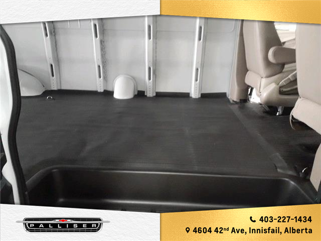 2025 Chevrolet Express 3500 Work Van (Stk: 25T252873) in Innisfail - Image 10 of 12