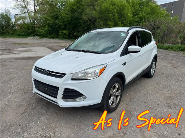 2016 Ford Escape SE (Stk: 33711) in London - Image 1 of 9