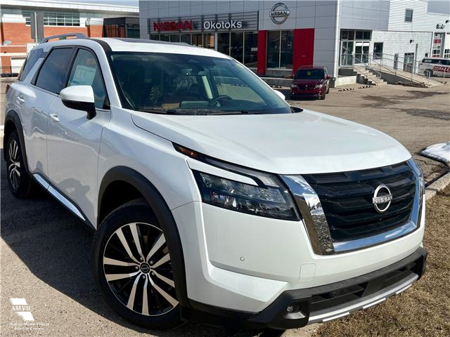 2025 Nissan Pathfinder Platinum (Stk: 15664) in Okotoks - Image 1 of 15