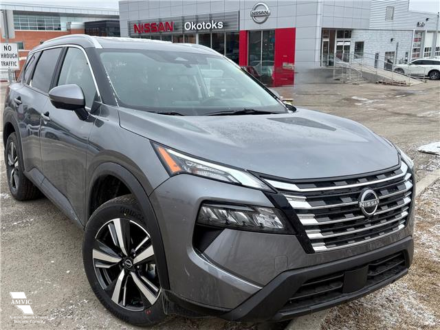 2025 Nissan Rogue SV Moonroof (Stk: 15400) in Okotoks - Image 1 of 16