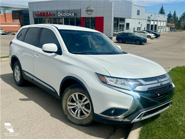 2020 Mitsubishi Outlander ES (Stk: 15945) in Okotoks - Image 1 of 1
