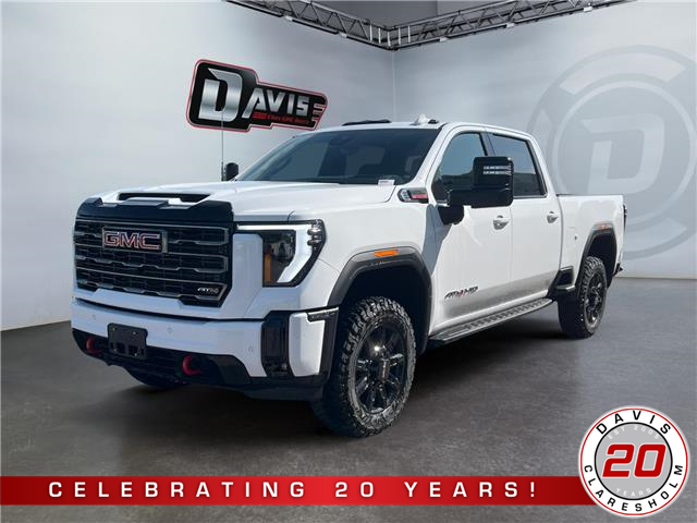 2025 GMC Sierra 3500HD AT4 (Stk: 380069) in Claresholm - Image 1 of 15