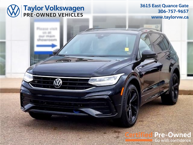 2024 Volkswagen Tiguan Comfortline R-Line Black Edition (Stk: 2504981) in Regina - Image 1 of 48