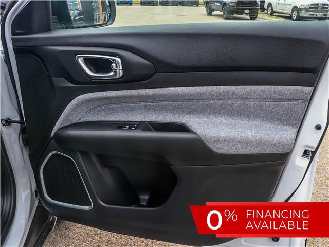 2025 Jeep Compass Sport (Stk: 15-25383) in London - Image 23 of 26