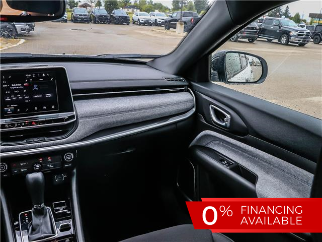 2025 Jeep Compass Sport (Stk: 15-25376) in London - Image 8 of 26