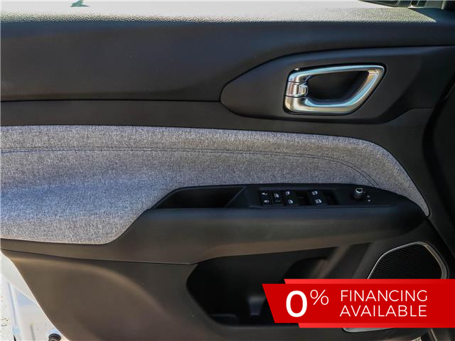 2025 Jeep Compass Sport (Stk: 15-25402) in London - Image 12 of 26