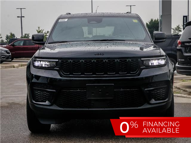 2025 Jeep Grand Cherokee Laredo (Stk: 15-25352) in London - Image 2 of 29