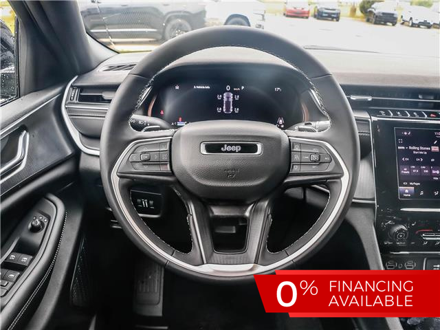 2025 Jeep Grand Cherokee Laredo (Stk: 15-25352) in London - Image 3 of 29